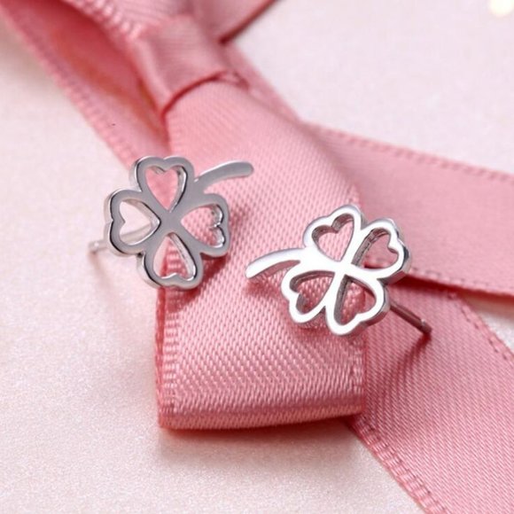 NEW 925 Sterling Silver Clover Stud Earrings - Picture 5 of 8